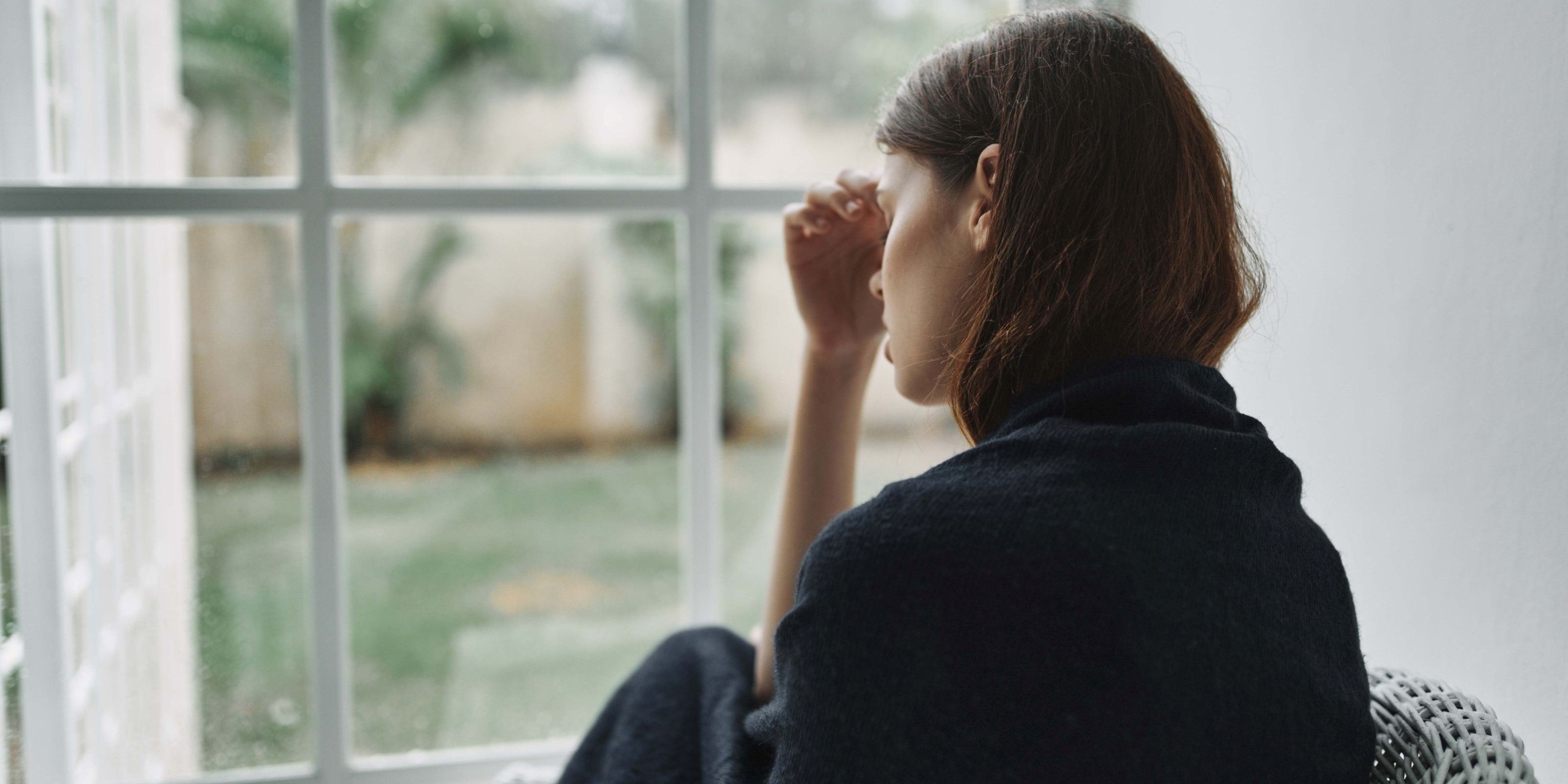 Frau leidet unter mentalen Problemen