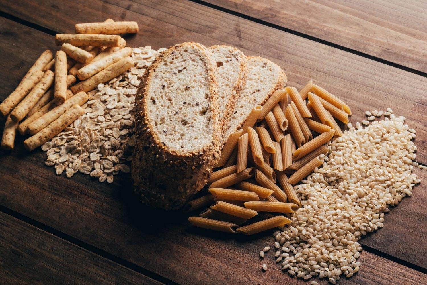 Vollkornprodukte wie Vollkorngetreide oder Vollkornnudeln